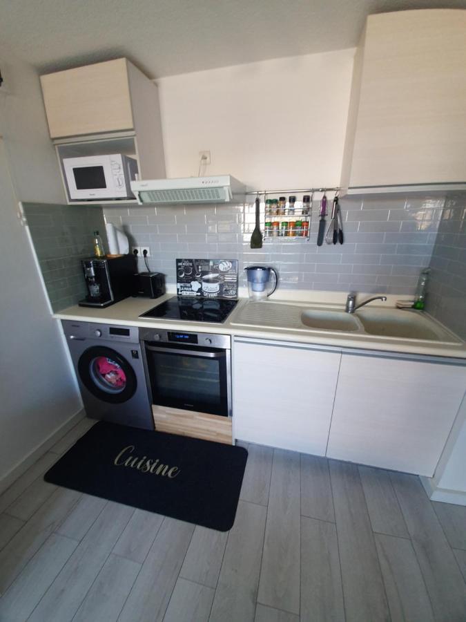 Appartement Cosy Proche De L'Aeroport T R A N S F E R T Sur Demande แซงต์-เดอนี ภายนอก รูปภาพ